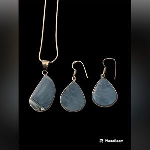 Crazy Lace Agate Pendant and Earrings Set